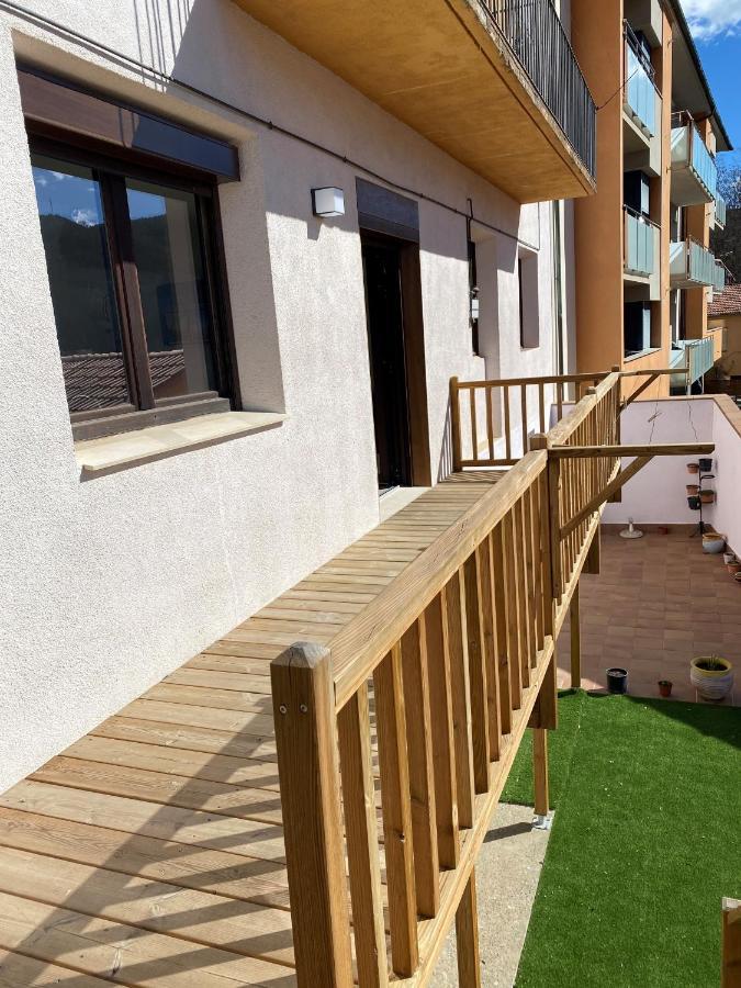 Apartamento Acogedor Sant Joan de les Abadesses Bagian luar foto